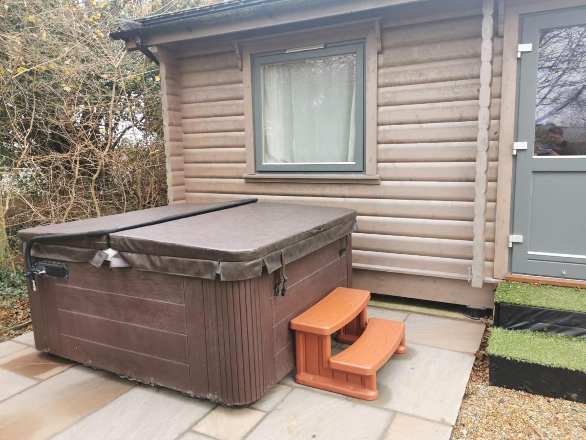 Villa Chestnut Meadow Country Park Sidley Exterior foto