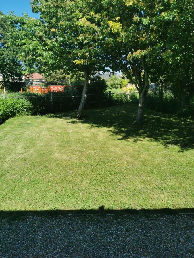 Villa Chestnut Meadow Country Park Sidley Exterior foto